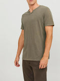 Jack e Jones T-shirt Split Neck Uomo 12164972 Dusky Green Slim - Verde