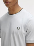 Fred Perry T-shirt Twin Tipped Uomo M1588V Dskbl/ecru/lwgrn - Bianco