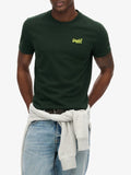 Superdry T-shirt Essential Logo Uomo M1011245 Forest Green/fluro Yellow - Verde
