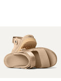 Ugg Sandalo Basso Goldenstar Glide Donna 1167399 Sand - Avorio